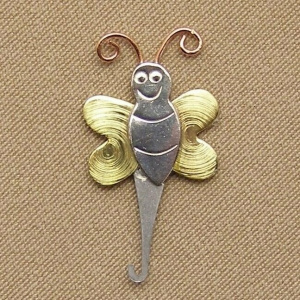 Magnetic Owl, Thimble, Kitty, Bee, Beehive, Bunny, Flower and Sheep Needle Threader